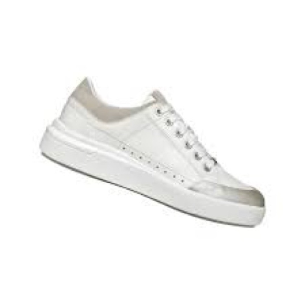 Geox Dalyla leather sneakers in white pebble leather